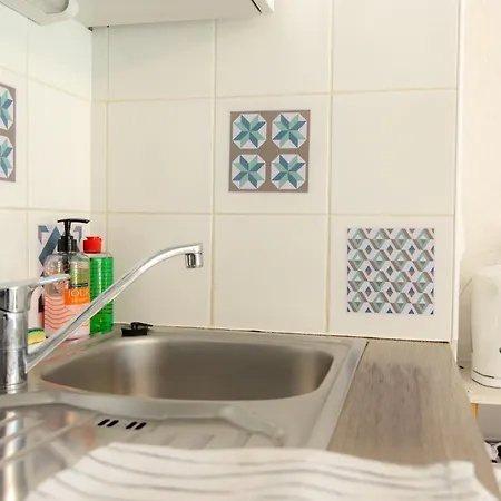Sweet Homes - Vintage - Centre - Parking Securise Prive - Accessible Pmr * Saintes